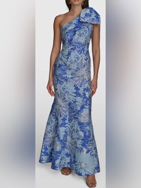 Donna Karan New York Metallic One-Shoulder Jacquard Mermaid Gown, sz 10